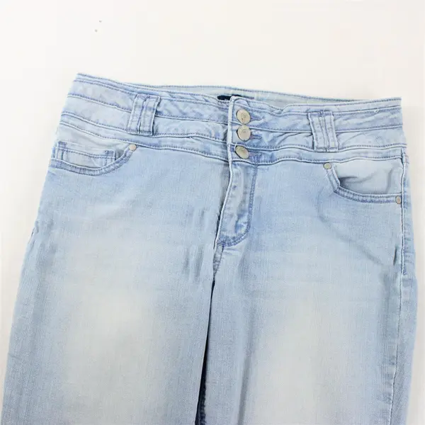 Blue Spice Juniors' Size 11 Light Wash Mid Rise Skinny Jeans