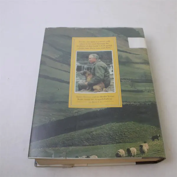 The Best of James Herriot Favorite Memories of a Country Vet 1982 Hardcover DJ