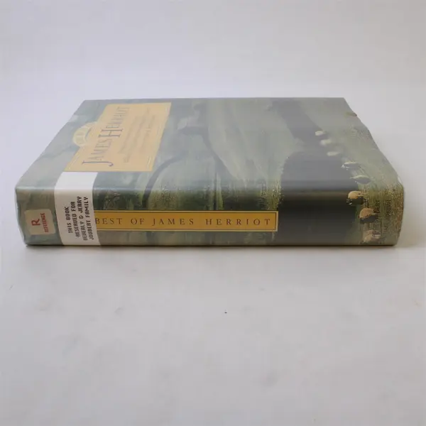 The Best of James Herriot Favorite Memories of a Country Vet 1982 Hardcover DJ