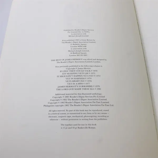 The Best of James Herriot Favorite Memories of a Country Vet 1982 Hardcover DJ