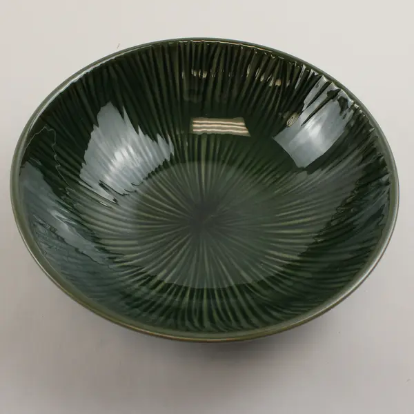 Lot Of 2 Unbranded Matching Lotus Leaf Patterned Round Soup Bowls 8" Diameter