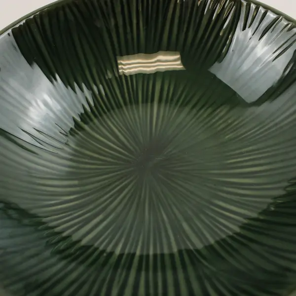 Lot Of 2 Unbranded Matching Lotus Leaf Patterned Round Soup Bowls 8" Diameter