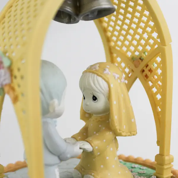 1986 Precious Moments MAY GOD BLESS YOU Revolving Musical Figurine