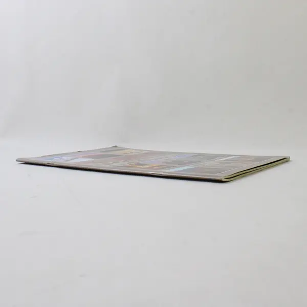 Australia Land of Contrast by Lesley Van de Velde 2000 Illustrated PB Good