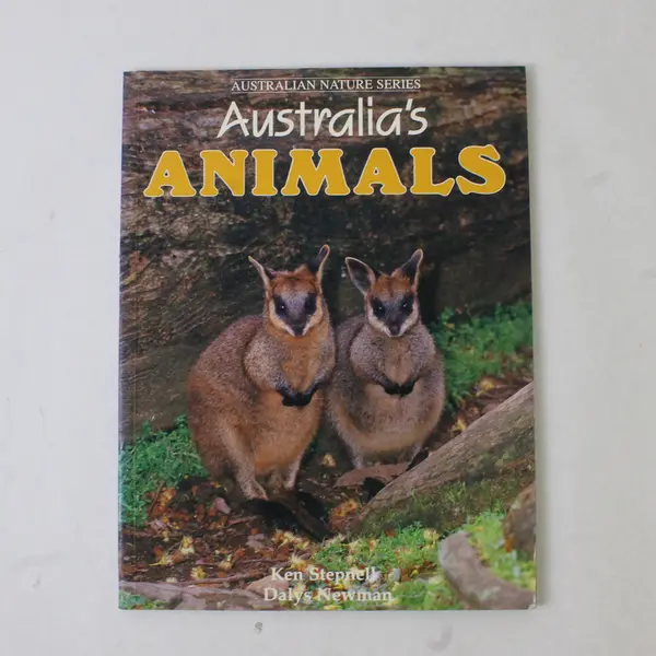 Australia's Animals by Dalys Newman Australian Nature Series 1993 Illustrated PB