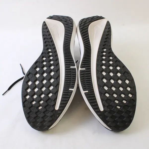 Nike Winflo 10 Black/White Athletic Tennis Shoes DV4022-003 Men's Size 14