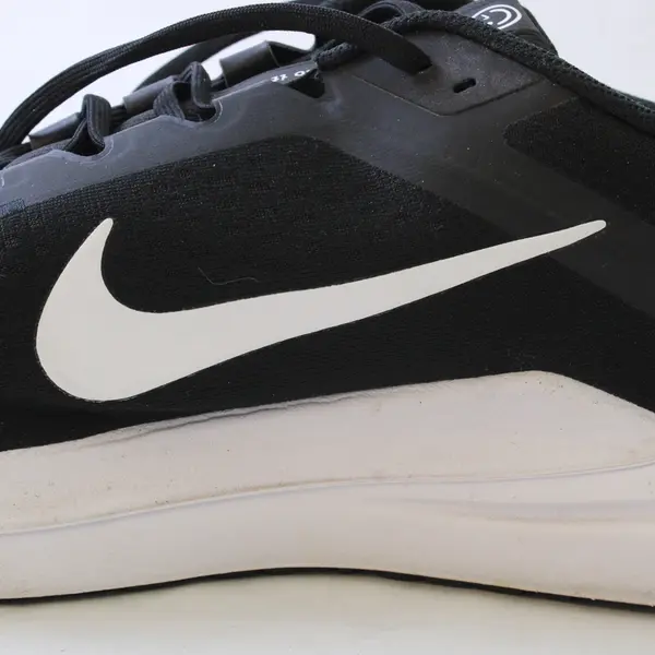 Nike Winflo 10 Black/White Athletic Tennis Shoes DV4022-003 Men's Size 14