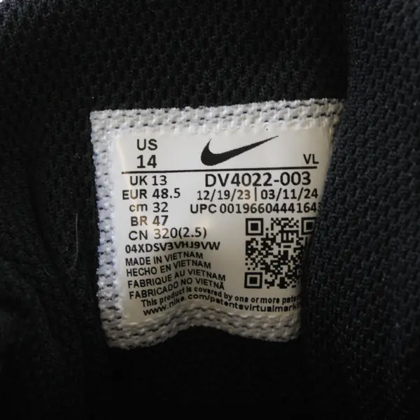 Nike Winflo 10 Black/White Athletic Tennis Shoes DV4022-003 Men's Size 14