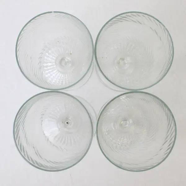 Lot Of 4 Unbranded Unmarked Matching Clear Glass Tumbler Glasses 6.25" Tall