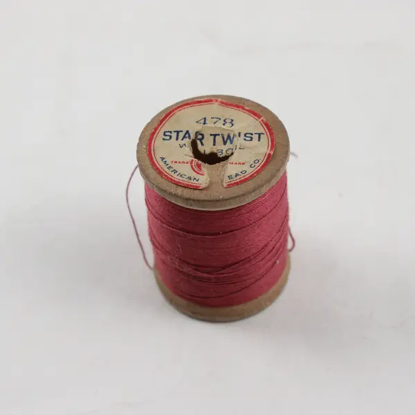 Lot of 5 Red Sewing Thread Spools Assorted Shades Quilting