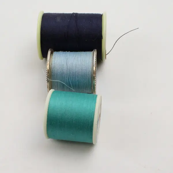 Lot of 5 Blue Sewing Thread Spools Assorted Shades for Quilting