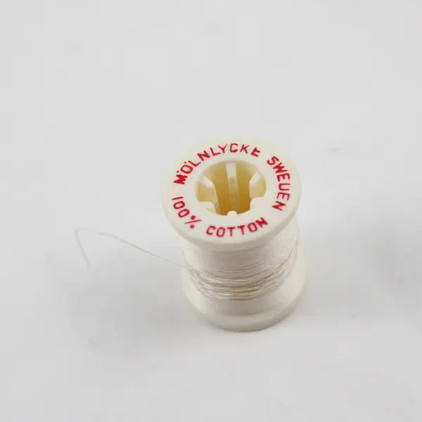 Lot of 4 Off White Sewing Thread Spools Assorted Shades for Quilting