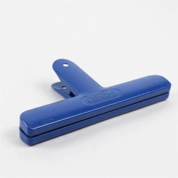 Lot of 10 Assorted Reusable Kitchen Bag Clips Sealers for Pantry