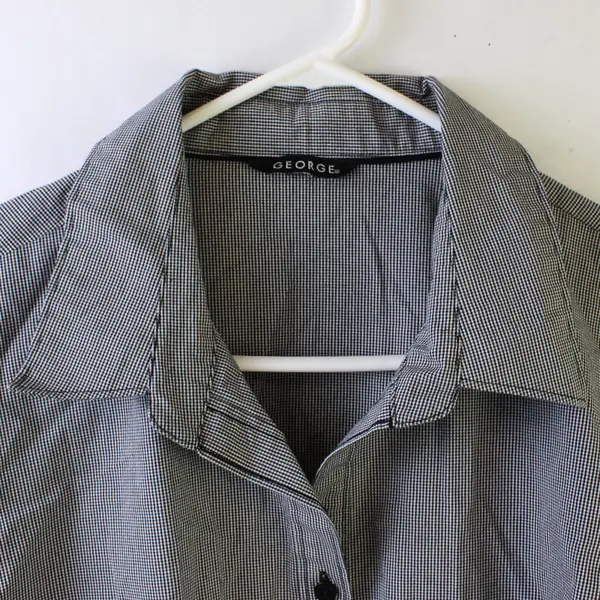 George Women's 2X Plus B&W Gingham Collared Button Up Short Sleeve Blouse