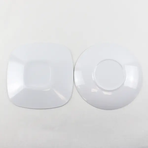 Lot of 2 Children's Plates Kids 8.5" Shark & Fish Dinner Plates