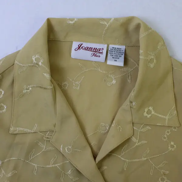 Vintage Joanna Plus Women's 1X Gold Embroidered Button Down Long Sleeve Blouse