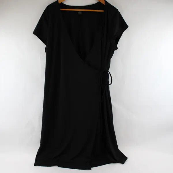 Lane Bryant Women's 18/20 Black Short Sleeve Wrap Tie Waist Midi Dress