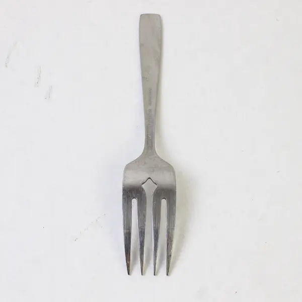 Oneida Silver Accent Pattern Stainless Salad Fork Diamond Slot 6.25" Good