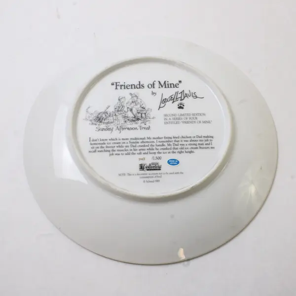 Schmid Sunday Afternoon Treat Friends of Mine Lowell Davis Collector Plate 8.5"