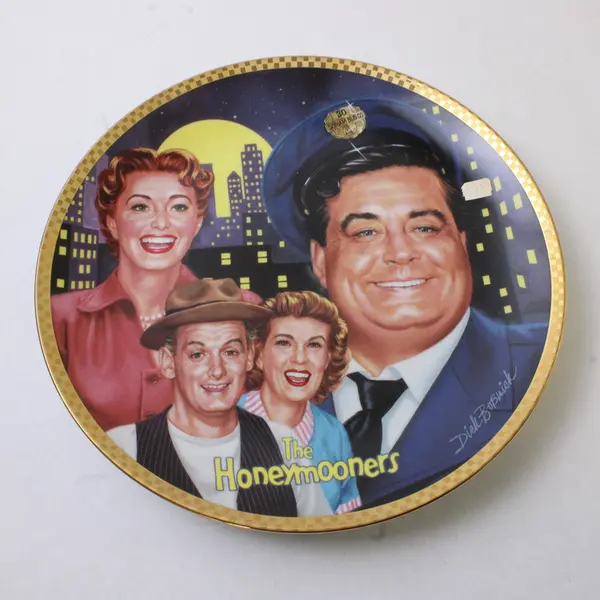 Hamilton Collection 1992 The Official Honeymooner's Commemorative Plate 9"