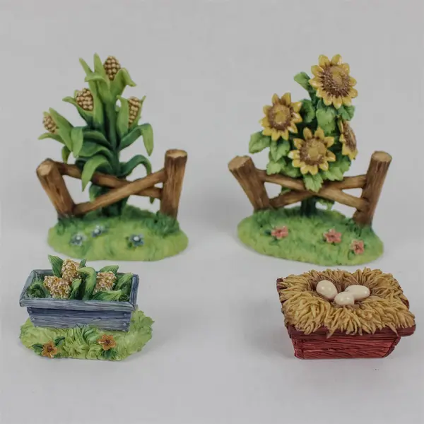 Enesco Mickey & Co Home Grown 4-Pc Accessory Figurines #264725