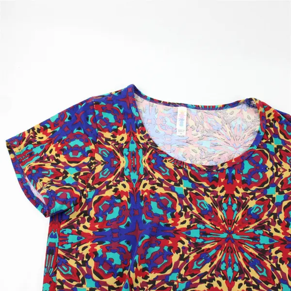 LuLaRoe Multicolor Psychedelic Abstract Pattern Short Sleeve T-Shirt Women's M