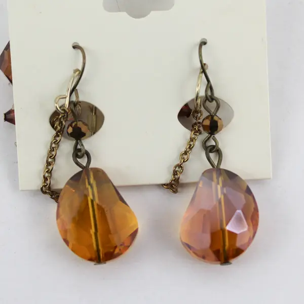 Pair of Amber-Colored Fashion Earrings Ethel & Myrtle #3140 TE38
