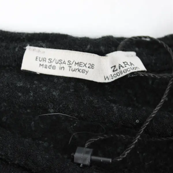 Zara Solid Black Color Long Sleeve T-Shirt Top Women's Size S