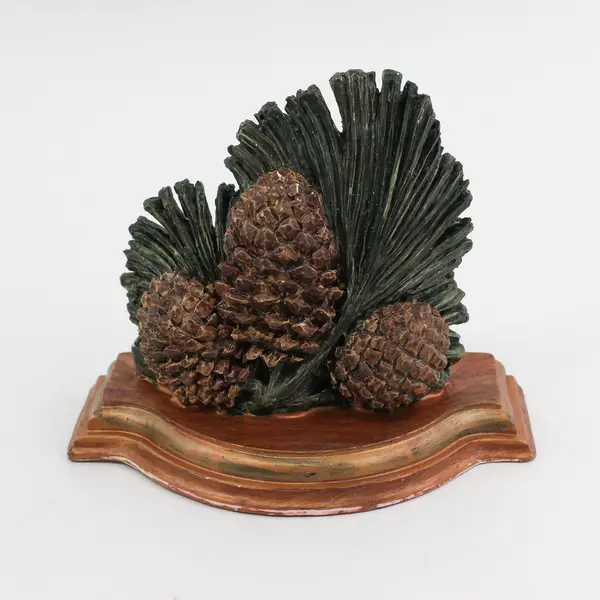 Keeper Shelf Pine Cone Shelf Figurine Decorative Collectible New