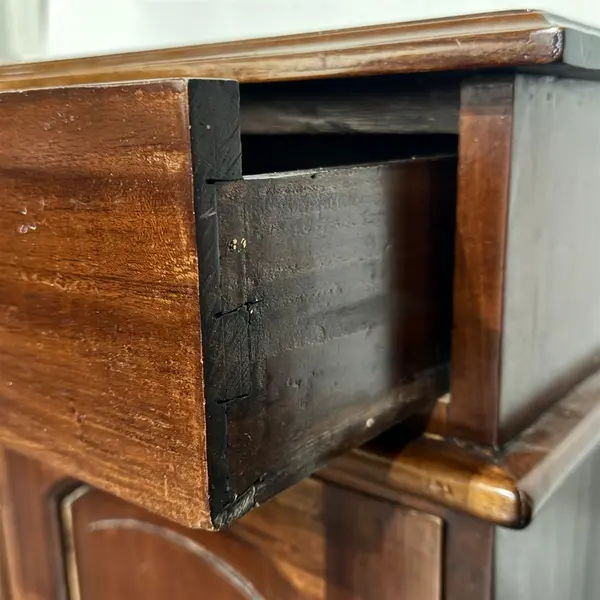 Vtg Handycraft Mahogany Wood Colonial Style Nightstand - Freight / Local Pickup