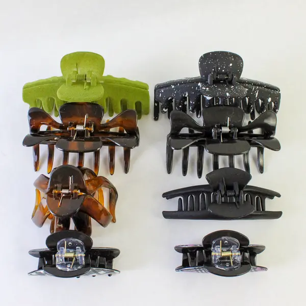 Mixed Lot of 8 Claw Clips Hair Accessories