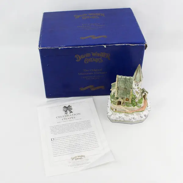 1994 Limited Edition  David Winter Cottage CELEBRATION CHAPEL Original Box  COA