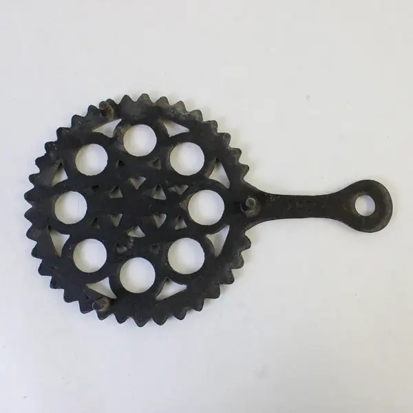 Vintage Saw Tooth Cast Iron Folk Art Trivet 8.5" Marked 101