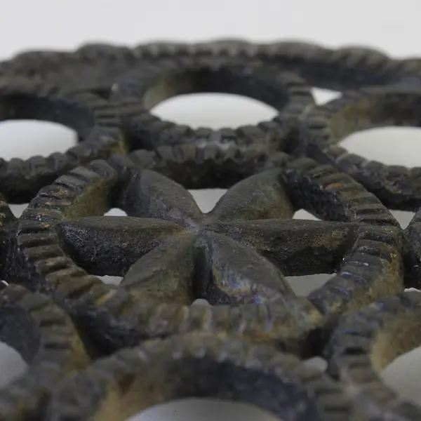 Vintage Saw Tooth Cast Iron Folk Art Trivet 8.5" Marked 101