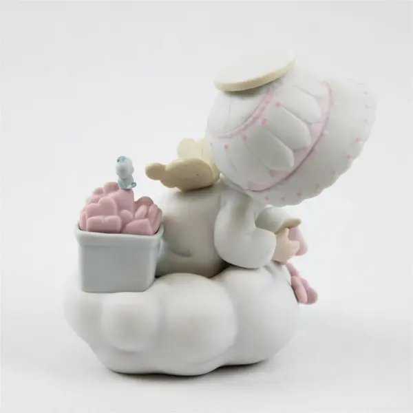 Precious Moments Sending You My Love 1987 Retired Figurine 5"