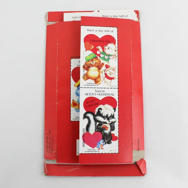 Set of 40 Grand Award Paper Magic Group Personality Bears Valentines Cards