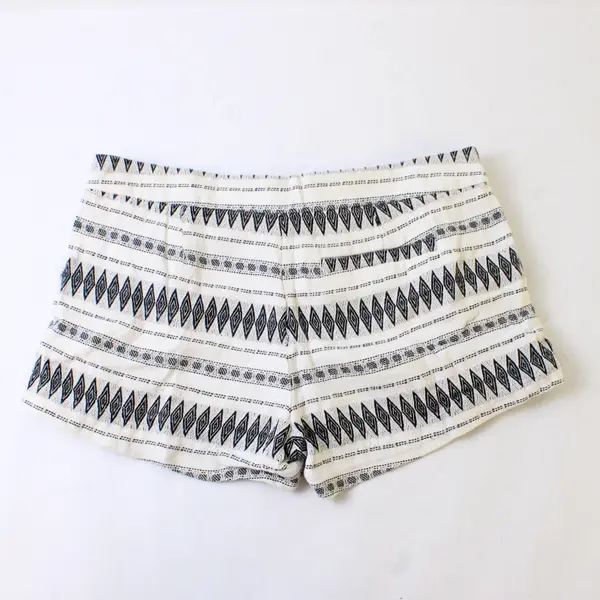 Joie Women's 2 White/Black Geometric Jacquard Cotton Blend Shorts