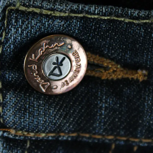 David Khan Women's 4 (30x34) Dark Wash Straight Leg Denim Jeans