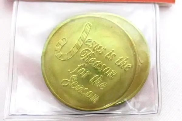 2002 Roman Inc. BELIEVE IN JESUS Brass Token Jesus is the Reason Season