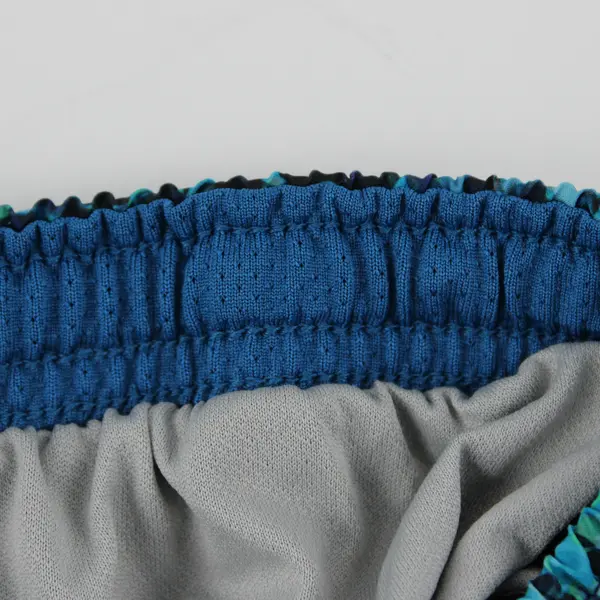 Nike Youth Girls Size L Blue/Green Graphic Print Drawstring Waist Running Shorts