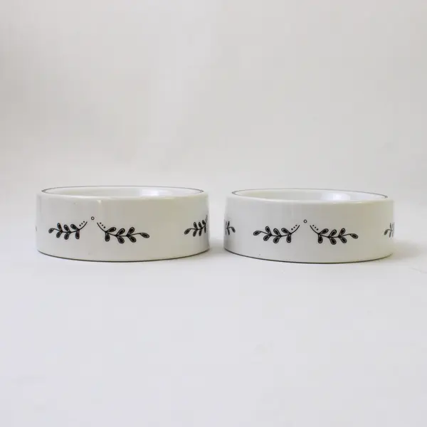 Lot of 2 Rosanna Calligraphie Black & White Monogram "B" Trinket Dishes in Boxes