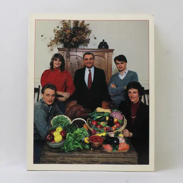 Vintage 1984 The Mondale Family Cookbook Joan Mondale PB Mondale for President 