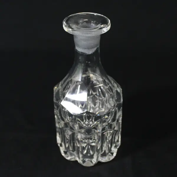 Vintage Heavy Clear Cut Crystal Decanter With Stopper 9.75"