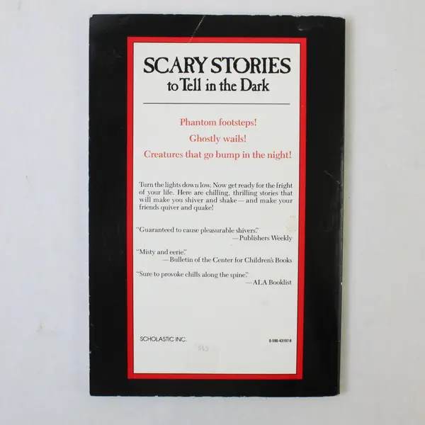 Scholastic Scary Stories to Tell in the Dark Collected by Alvin Schwartz PB 1989