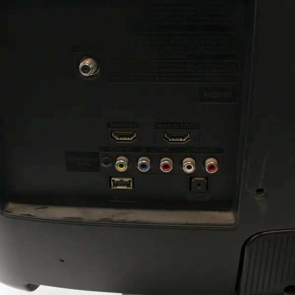 Samsung UN32EH4003F 32" LED HDTV - Used Powers On