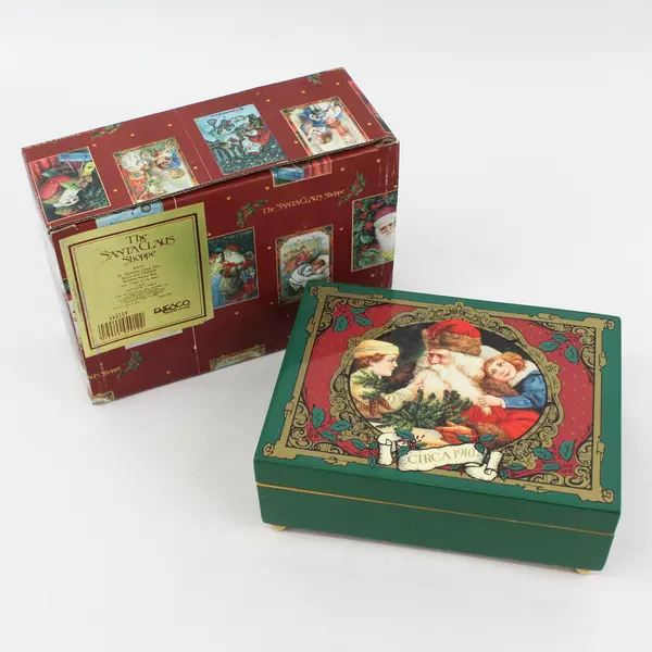 Enesco Santa Claus Shoppe 1991 Santa & Children Wooden Music Box #440159 Broken