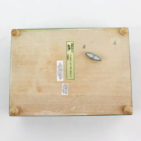 Enesco Santa Claus Shoppe 1991 Santa & Children Wooden Music Box #440159 Broken