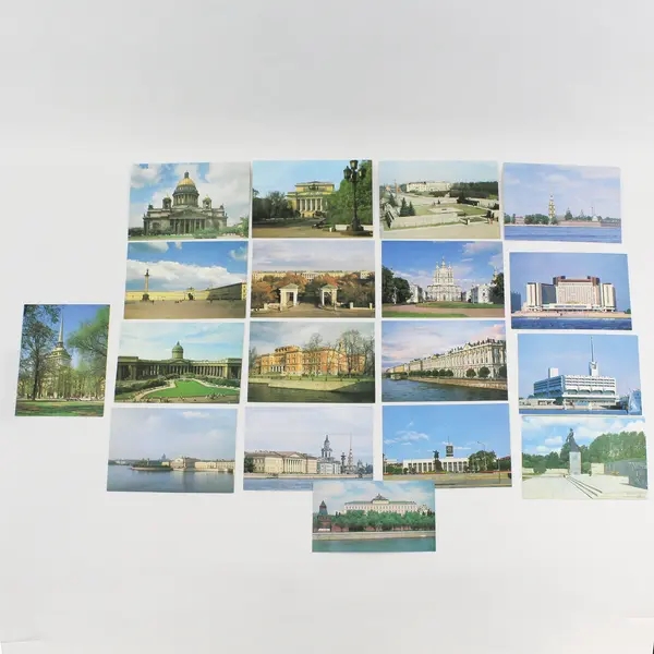 Set Of 18 VTG Leningrad Architectural Landmarks Russia Postcards Aurora Art 1985