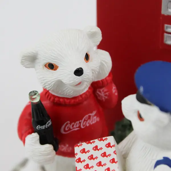 Coca-Cola Polar Bear Club "The Rewards of Membership" 2000 Figurine