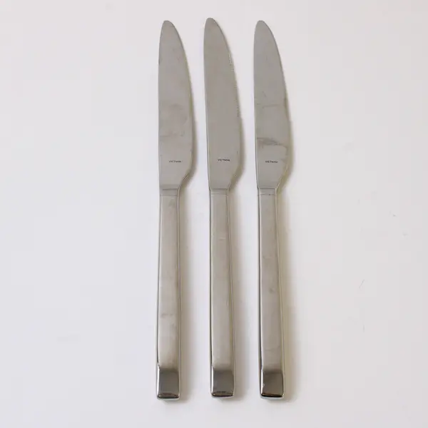 Lot of 3 Villeroy & Boch La Classica Pattern 18/10 SS Dinner Knives 